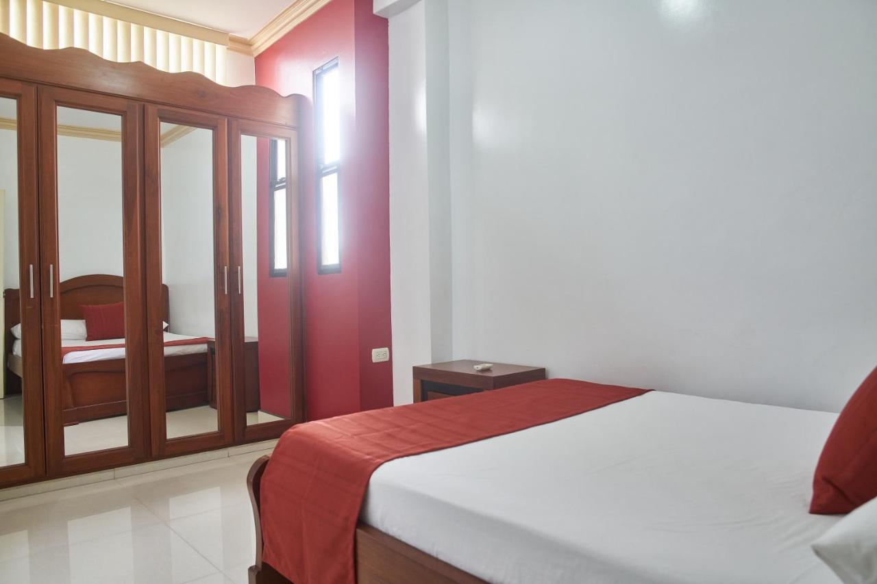 Departamentos Marcecilia De 2 Y 3 Habitaciones En El Centro De Manta Eksteriør bilde