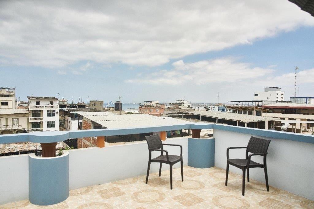 Departamentos Marcecilia De 2 Y 3 Habitaciones En El Centro De Manta Eksteriør bilde