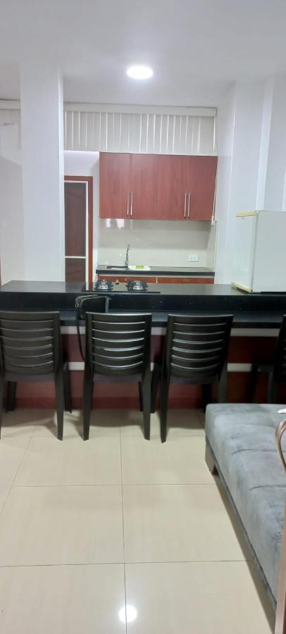 Departamentos Marcecilia De 2 Y 3 Habitaciones En El Centro De Manta Eksteriør bilde