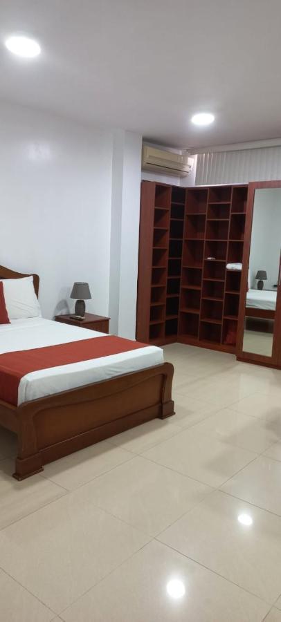Departamentos Marcecilia De 2 Y 3 Habitaciones En El Centro De Manta Eksteriør bilde